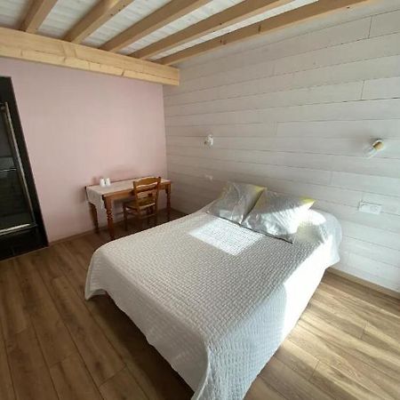 Maison Neuve Tout Confort, Deux Chambres Saint-Martin-du-Mont Exteriör bild